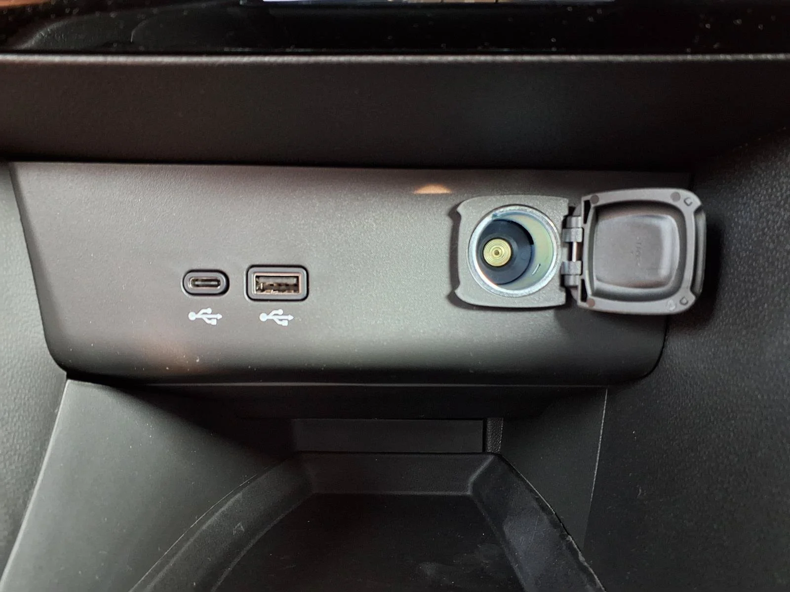 2026 Buick Encore GX Sport Touring - Photo 6