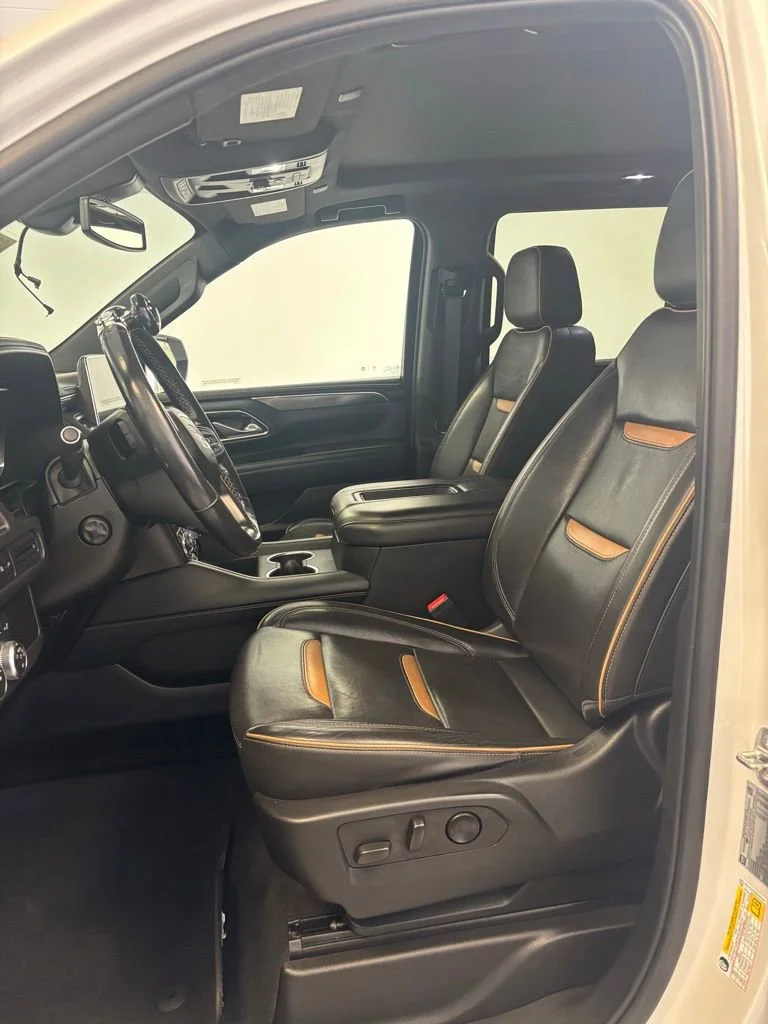 2022 GMC Yukon AT4 - Photo 12