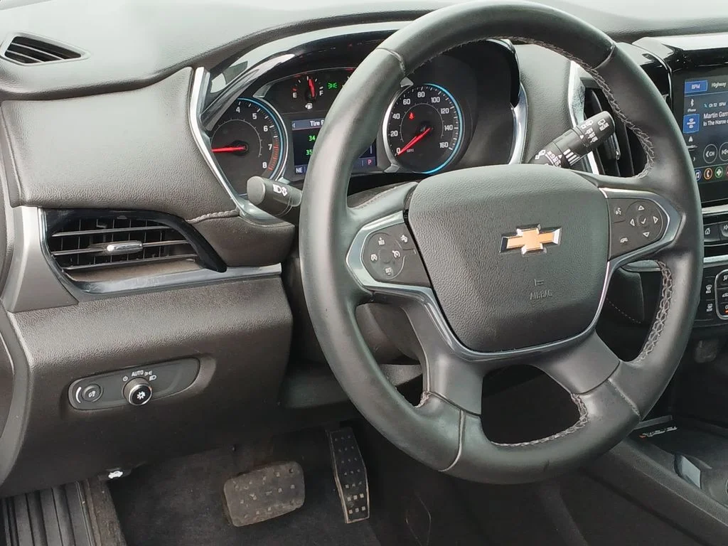 Used 2023 White Chevrolet LT image 18
