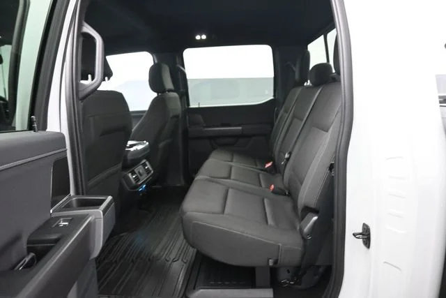Certified Used 2024 Avalanche Ford XLT image 21