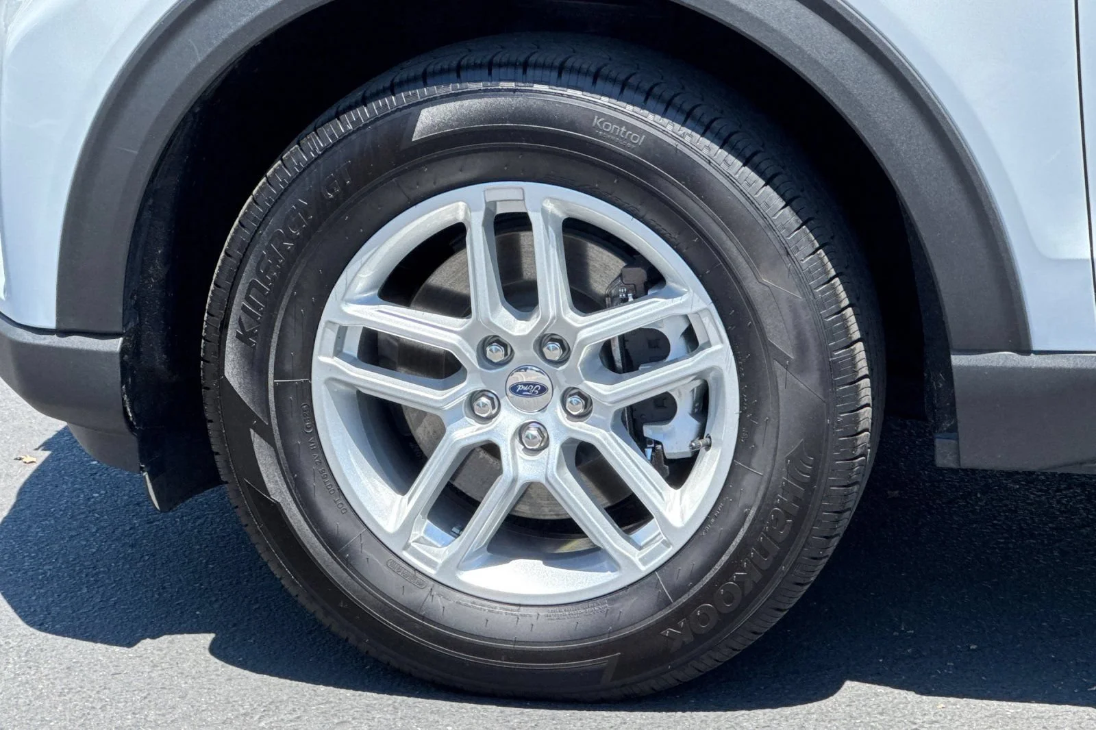 Used 2025 White Ford Active image 33