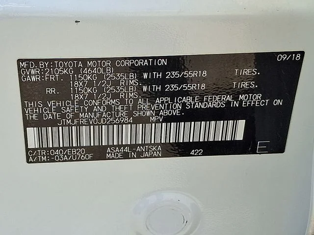 Used 2018 White Toyota SE image 28