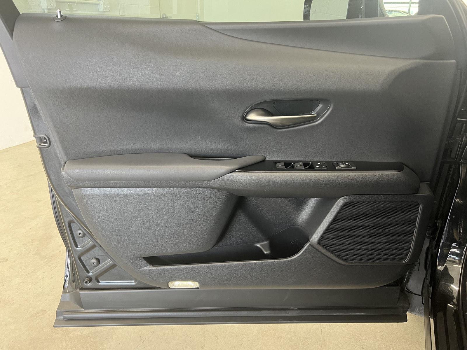 Used 2022 Caviar Lexus UX 250h F SPORT image 11