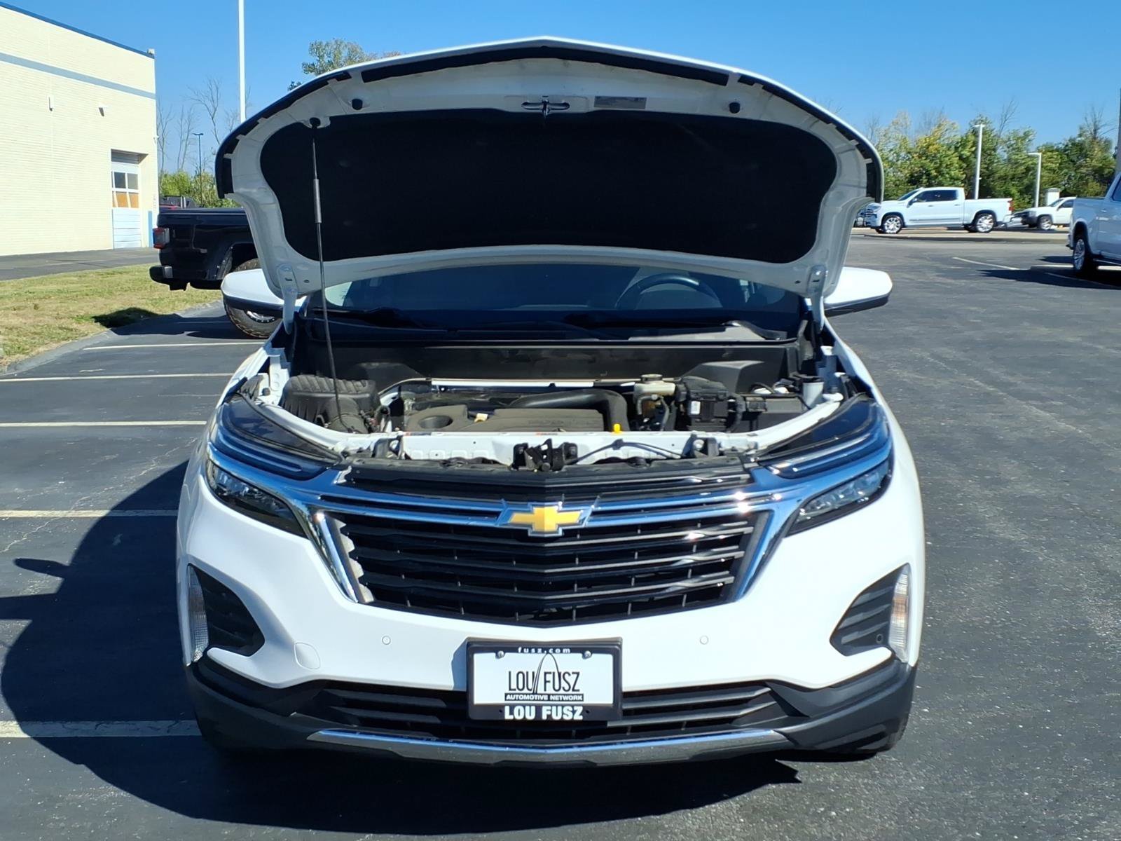 Used 2023 SUMMIT WHITE Chevrolet LT image 32