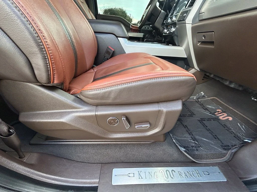 Used 2022 Blue Metallic Ford King Ranch image 30