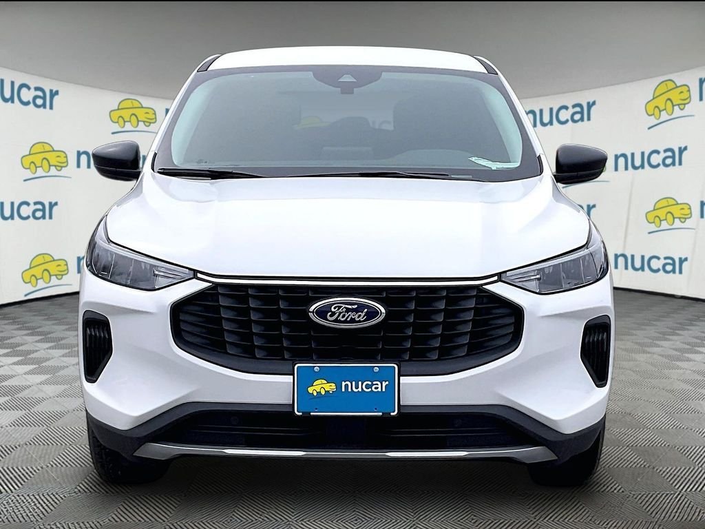 New 2026 Oxford White Ford Active image 3