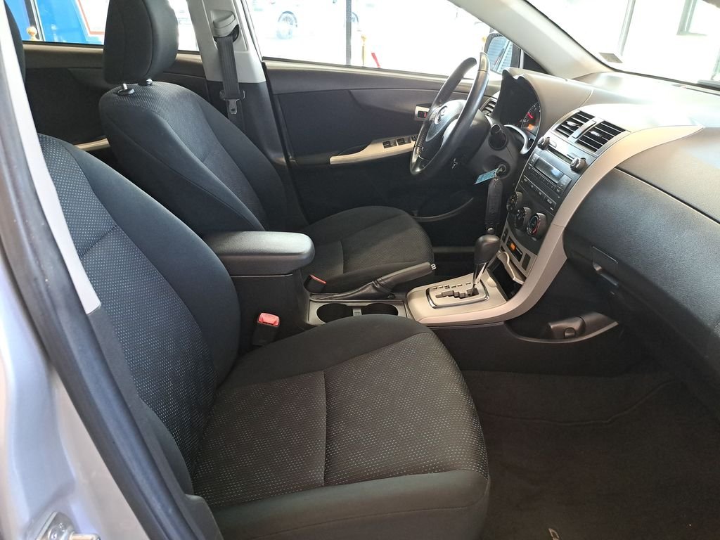 Used 2010 Silver Toyota S image 36