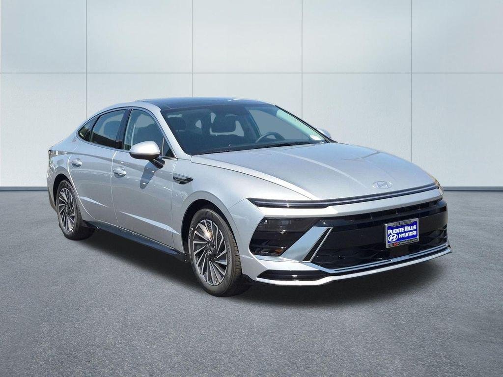 New 2026 Silver Hyundai SEL image 8