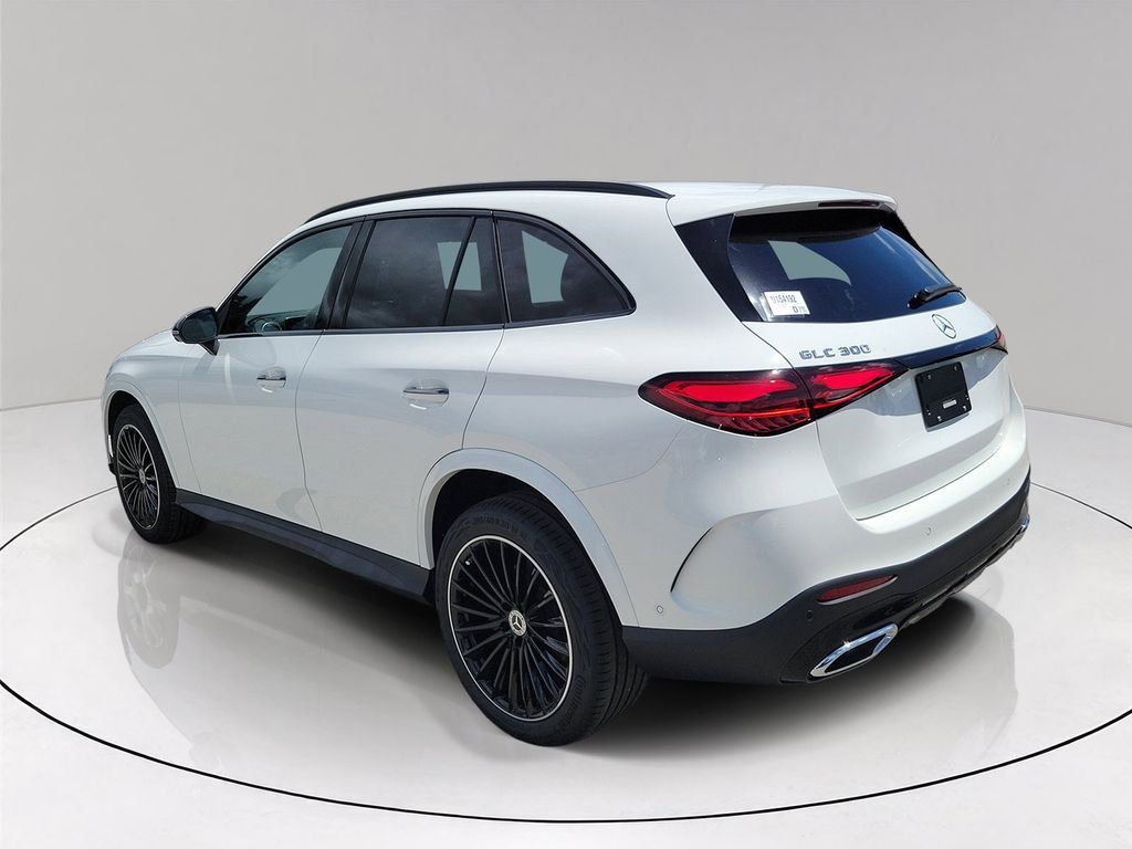 New 2027 Polar White Mercedes-Benz GLC 300 image 4