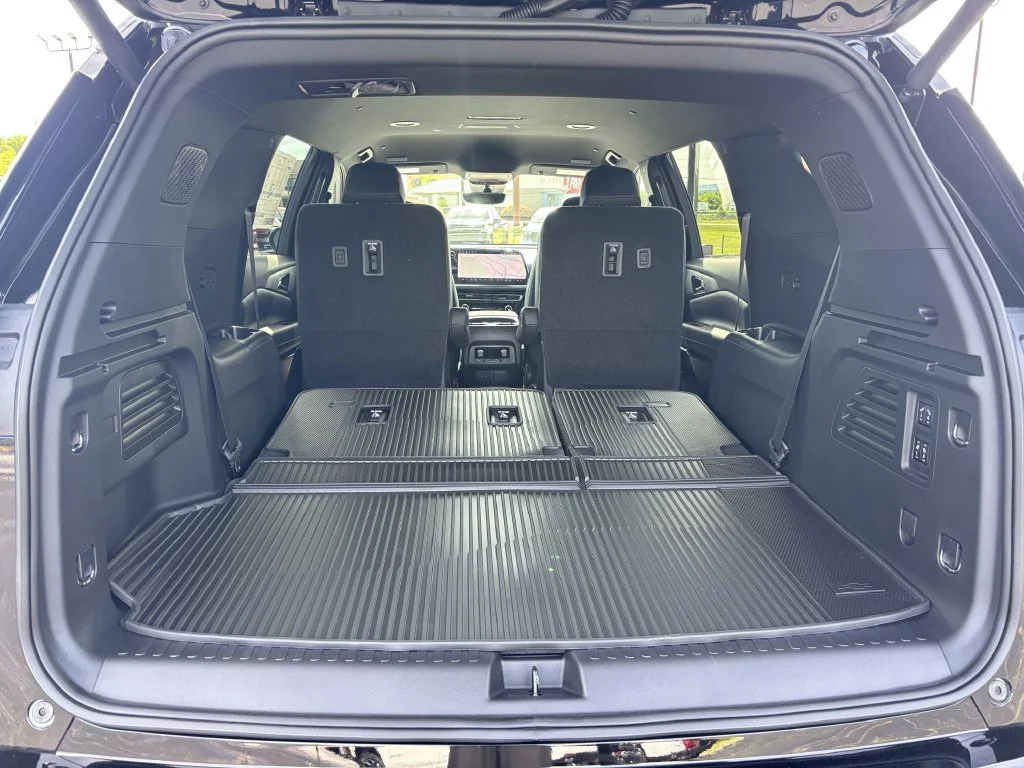 2026 Chevrolet Traverse High Country - Photo 17