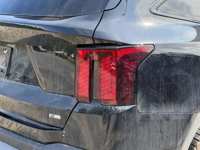 Used 2025 Black Kia X-Line SX image 16