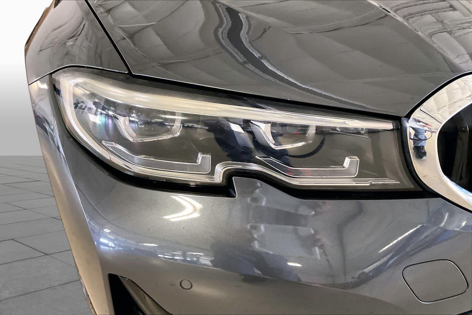 Used 2022 Mineral Grey Metallic BMW 330i image 25