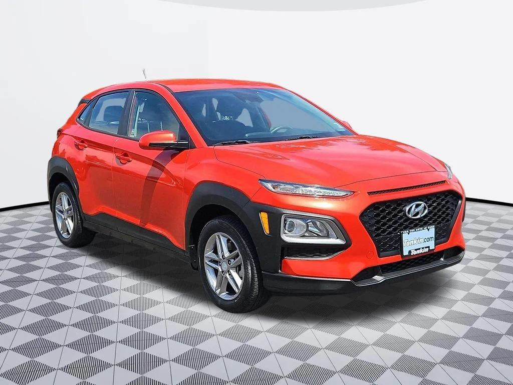 Used 2019 Sunset Orange Hyundai SE image 8