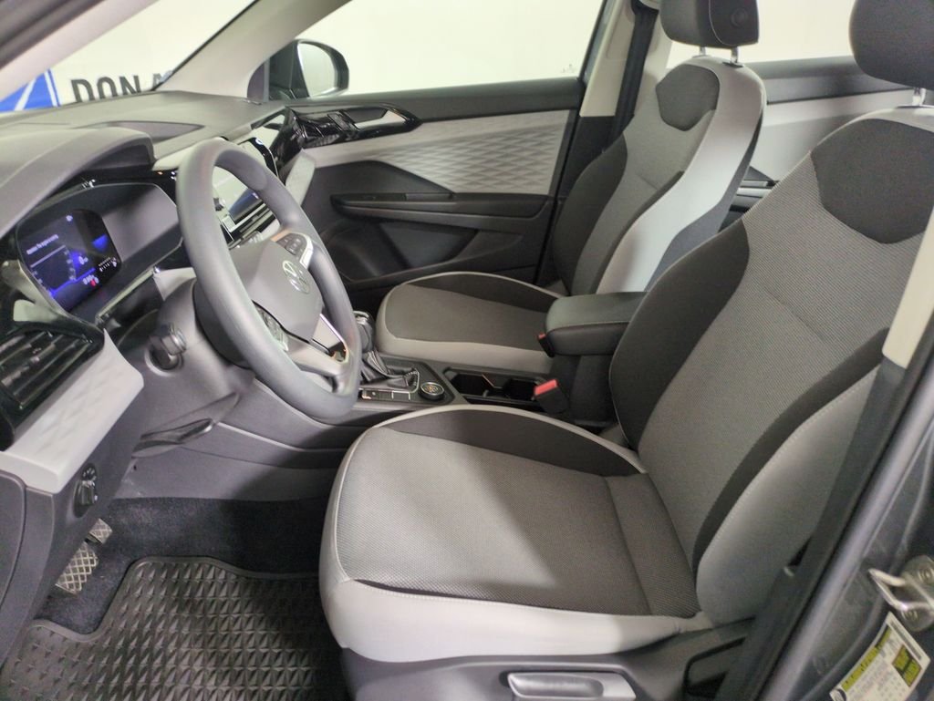 Used 2022 Platinum Gray Metallic Volkswagen 1.5T S image 9