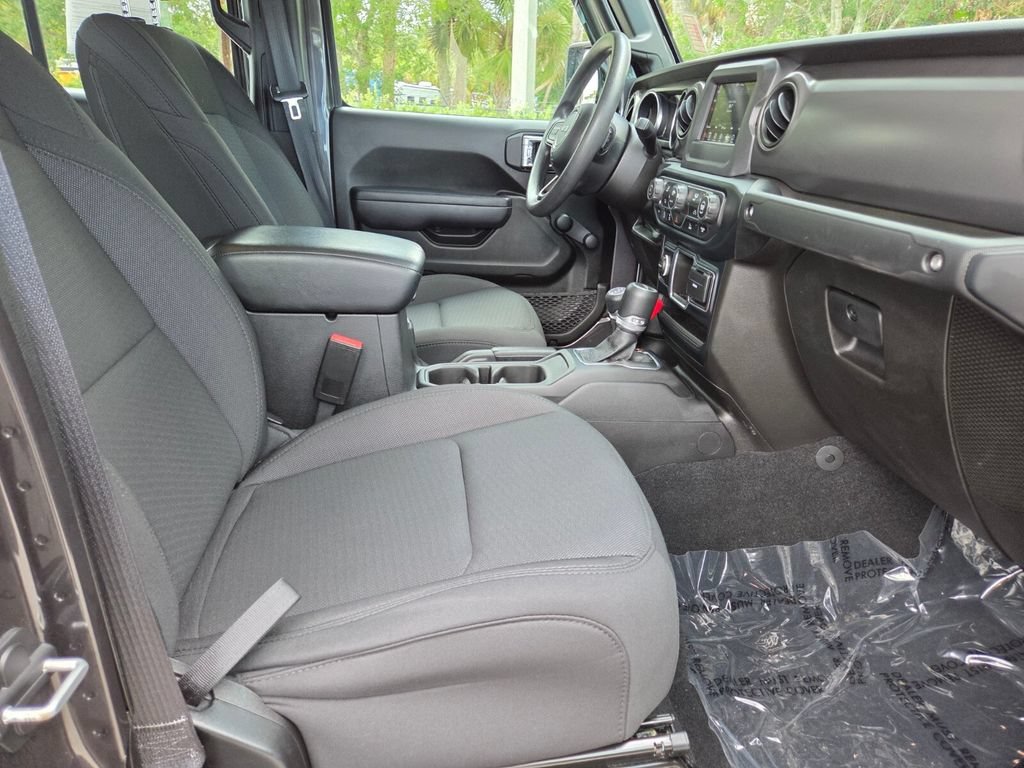 Certified Used 2023 Granite Crystal Metallic Clearcoat Jeep Sport image 15