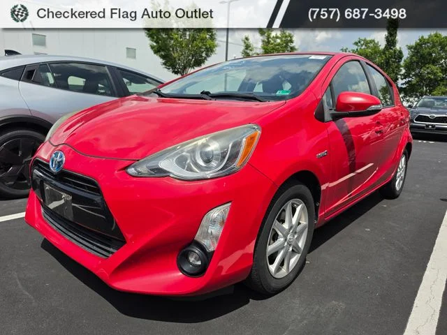 2015 Toyota Prius c Four's photo