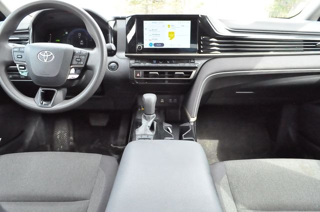 Used 2025  Toyota LE image 16