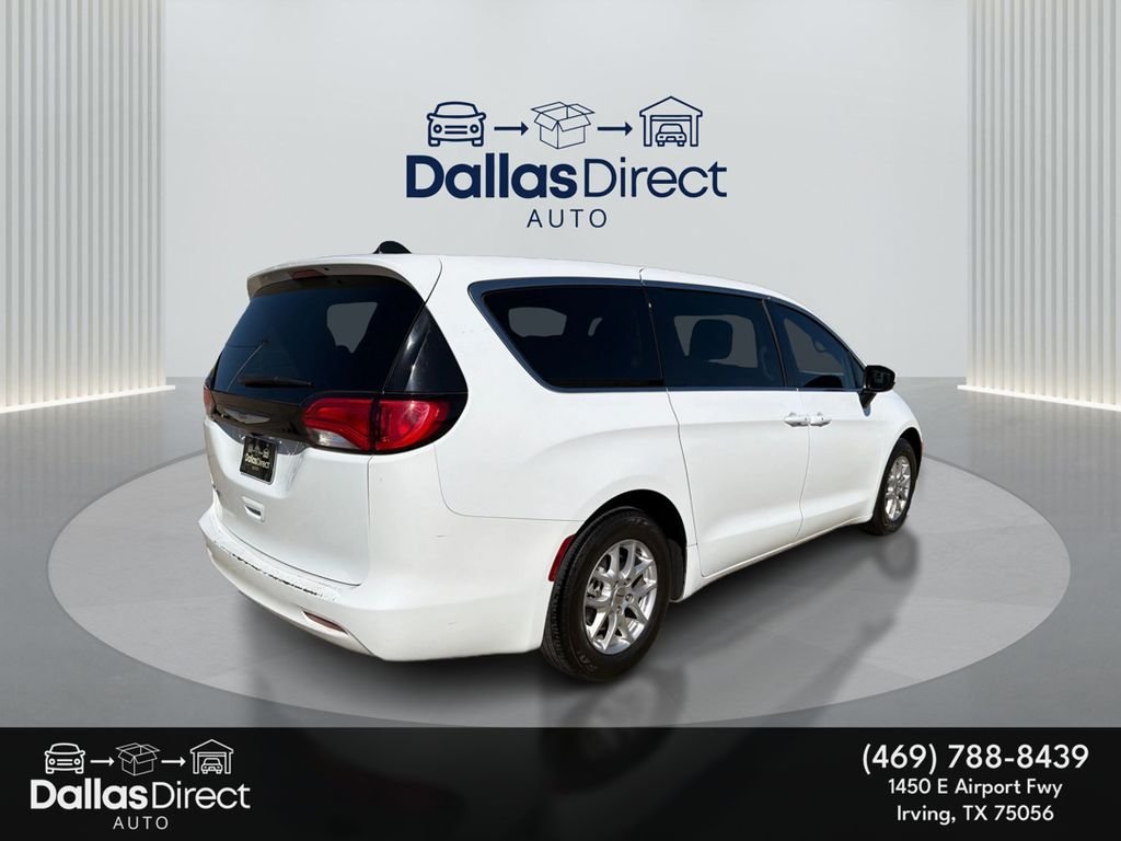 Used 2023 Bright White Clearcoat Chrysler LX image 6
