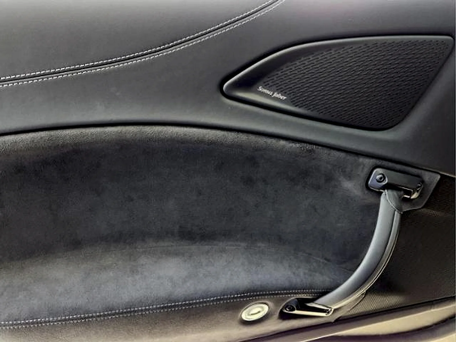 New 2022 Bianco Audace Maserati  image 29