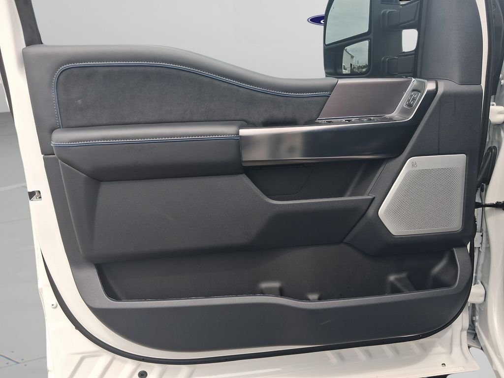 New 2026 White Ford Platinum image 26
