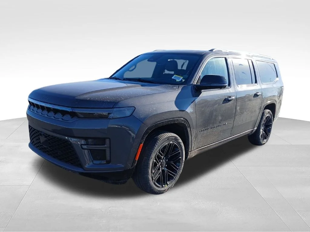 New 2026 Baltic-Gray Metallic Clear-Coat Exterior Paint Jeep Limited Reserve image 35