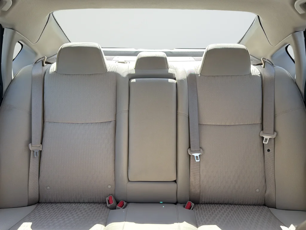Used 2017 White Nissan 2.5 SV image 33