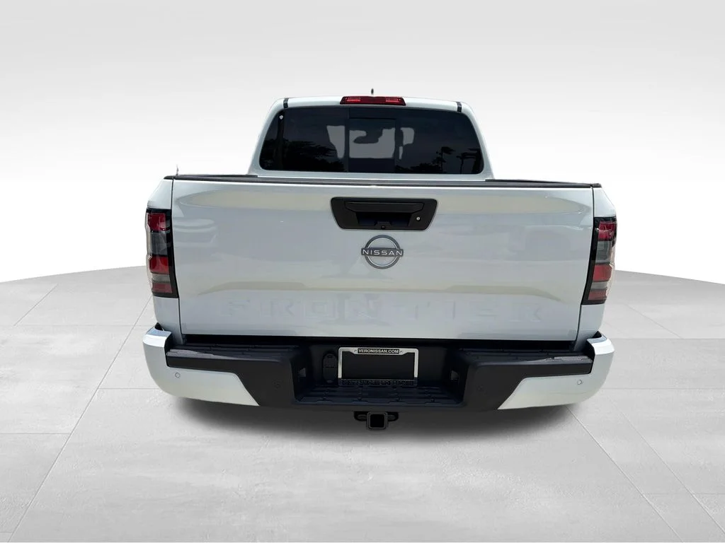 New 2026 Glacier White Nissan Crew Cab SV image 7