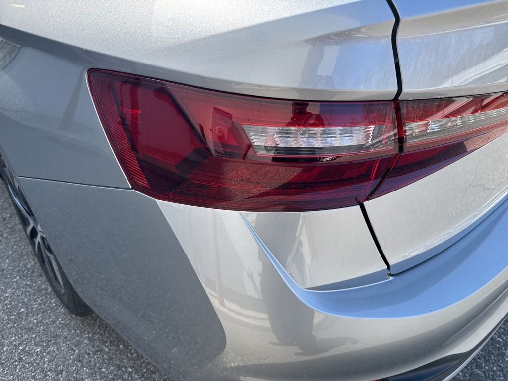 2025 Volkswagen Jetta Sport - Photo 13
