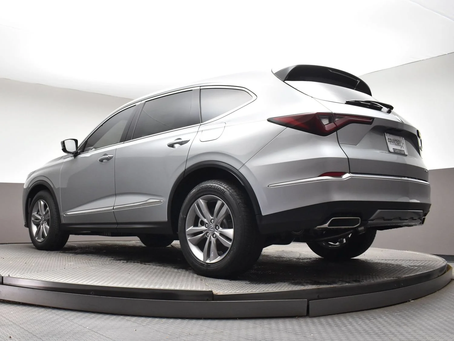 New 2026 Solar Silver Metallic Acura 4MDX image 37