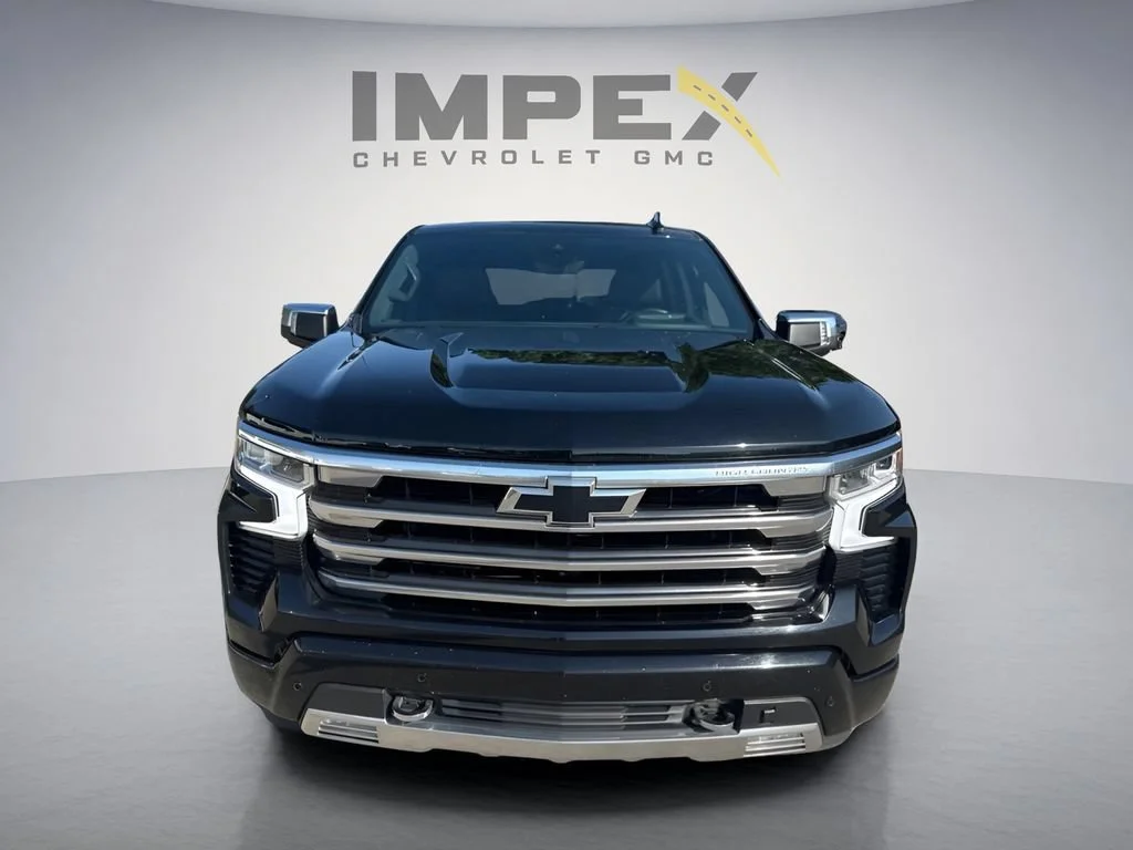 Used 2023 Black Chevrolet High Country image 8