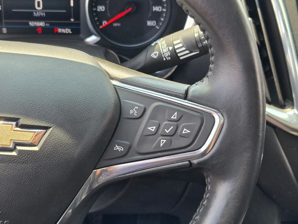Used 2021 Midnight Blue Metallic Chevrolet LT image 33