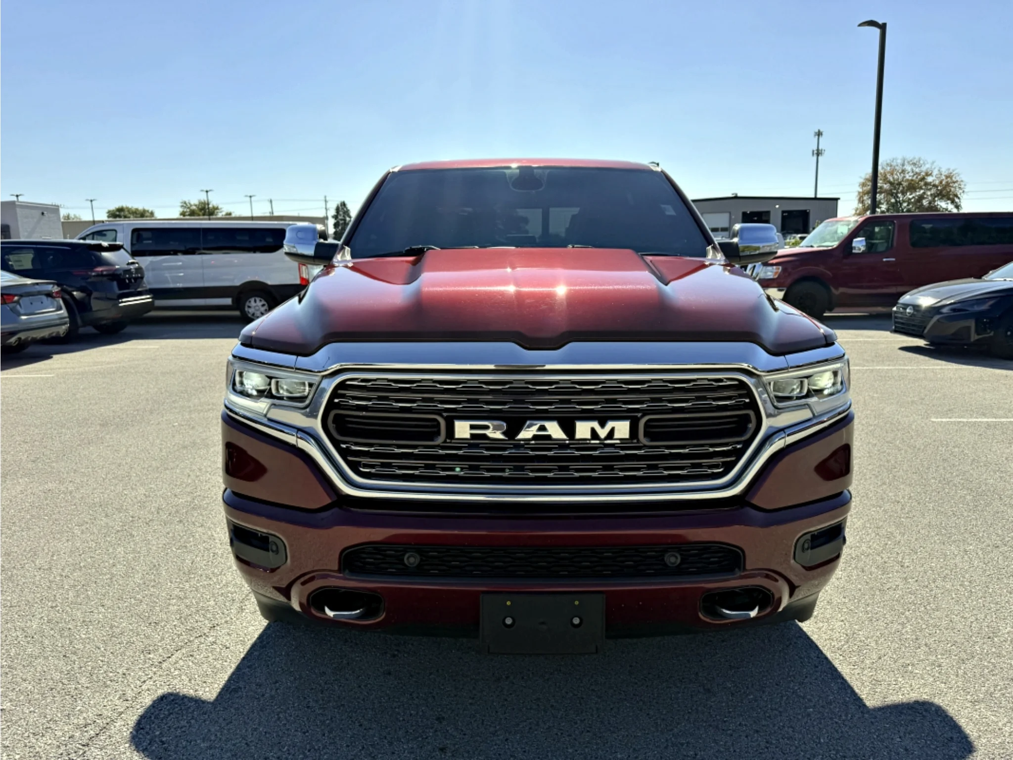 Used 2019 Delmonico Red Pearlcoat Ram Limited image 27