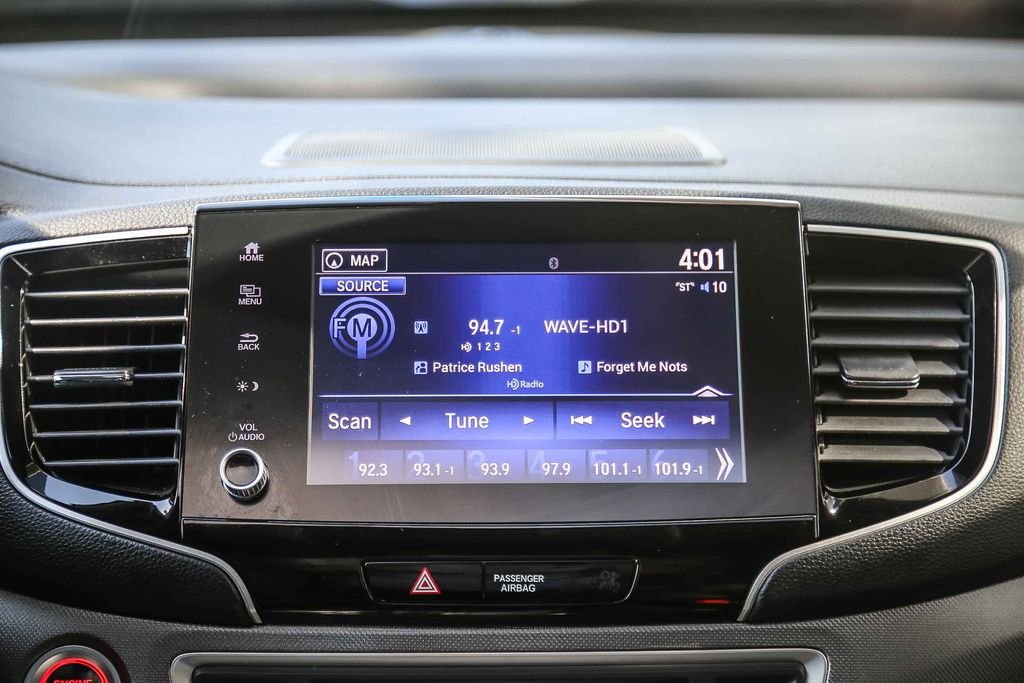 Certified Used 2023 Modern Steel Metallic Honda AWD RTL-E image 15