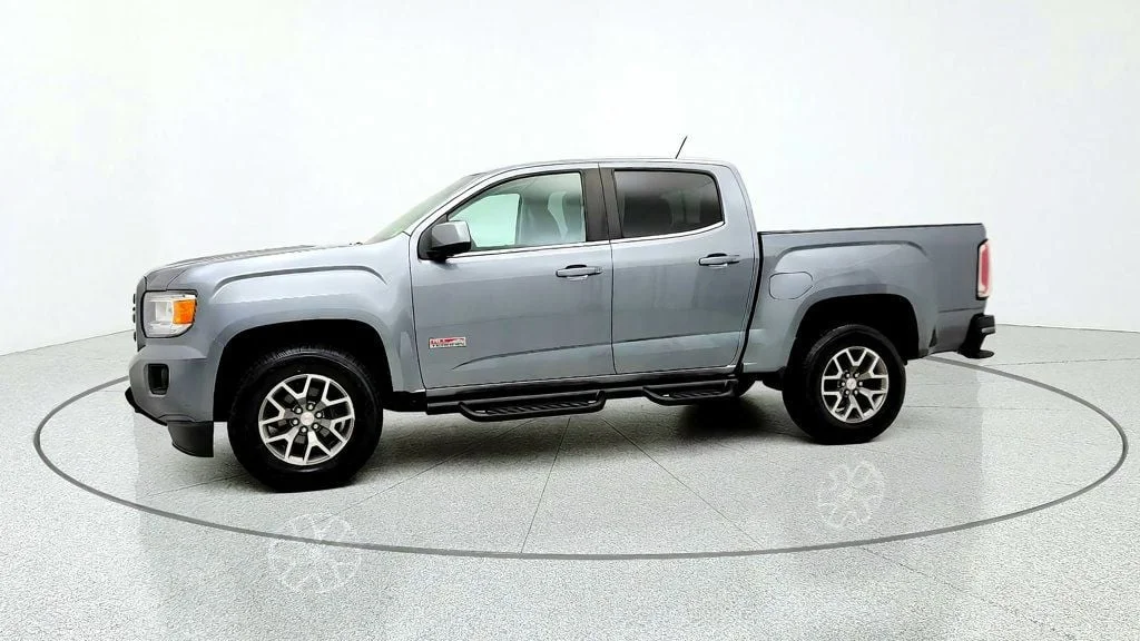 Used 2019 Satin Steel Metallic GMC 4WD Crew Cab 128.3