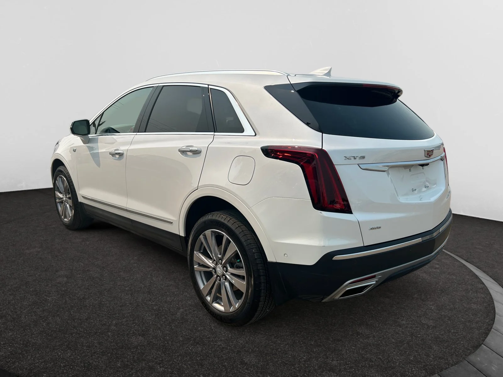 Certified Used 2025 White Cadillac AWD Premium Luxury Leather Sunroof Navigation V6 image 3