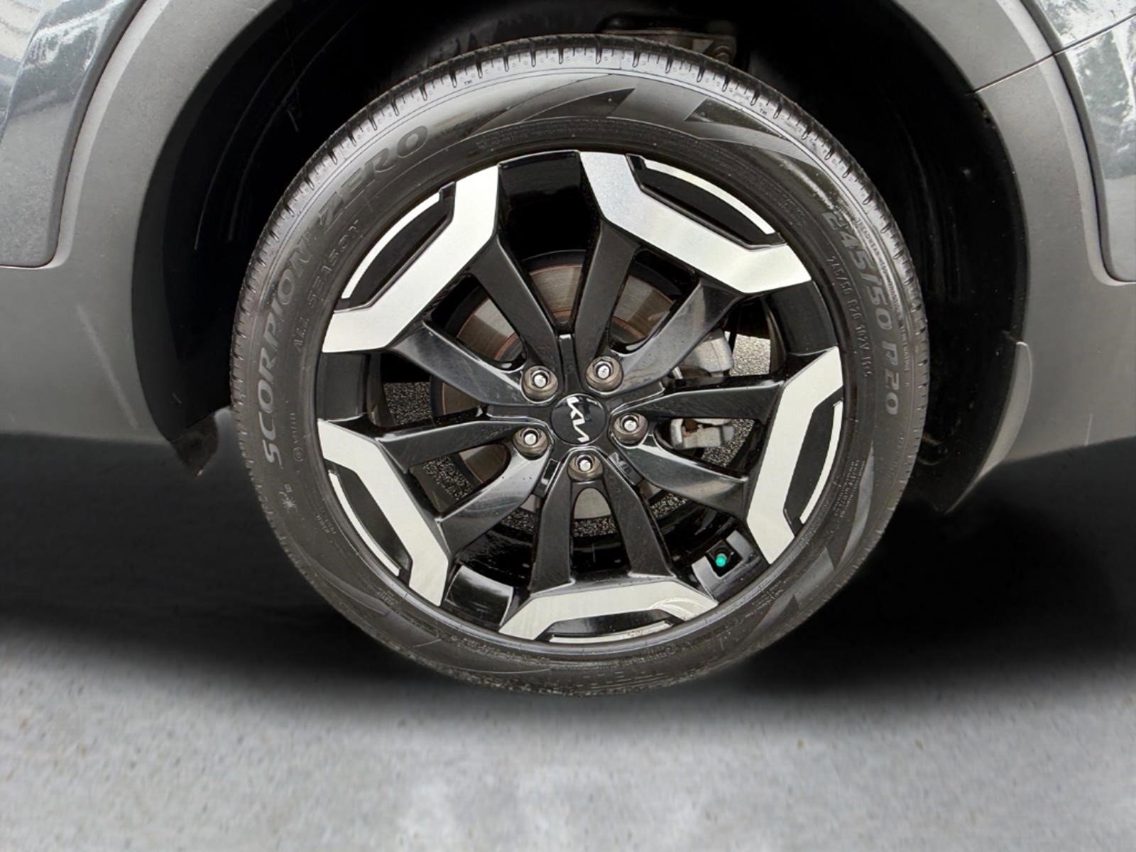 Used 2024 Gravity Gray Kia EX image 15