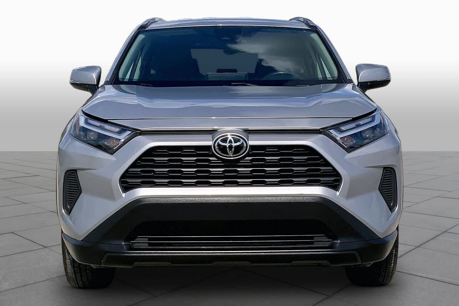 Used 2024 Silver Sky Metallic Toyota XLE image 4
