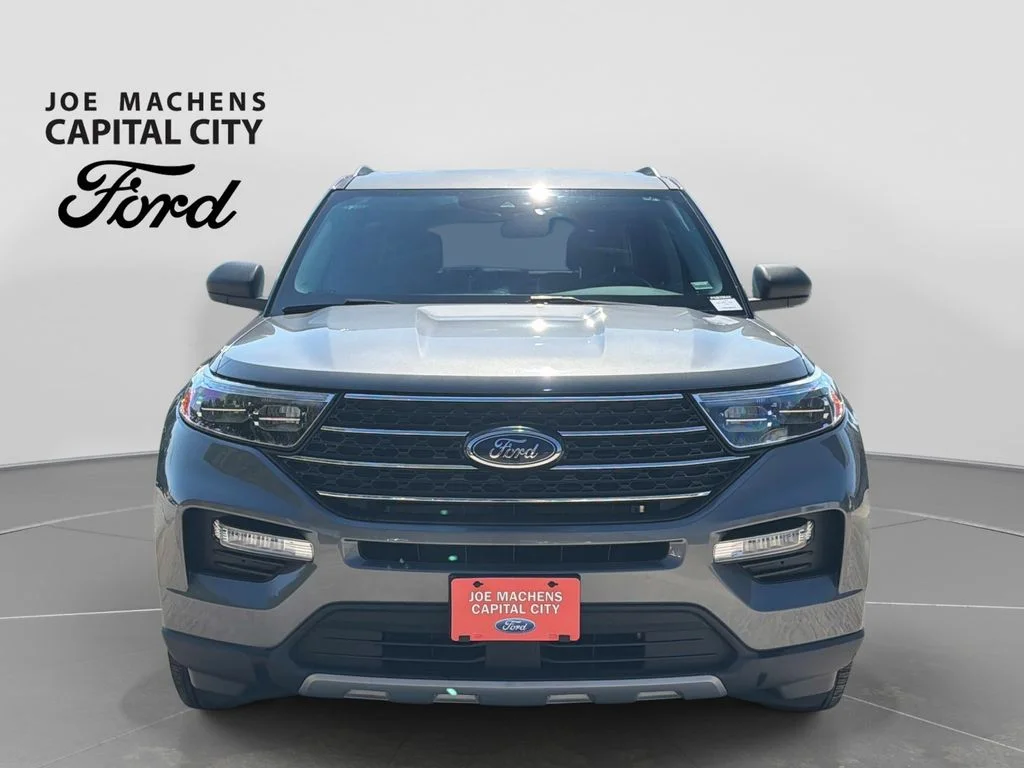 Used 2023 Gray Metallic Ford XLT image 10