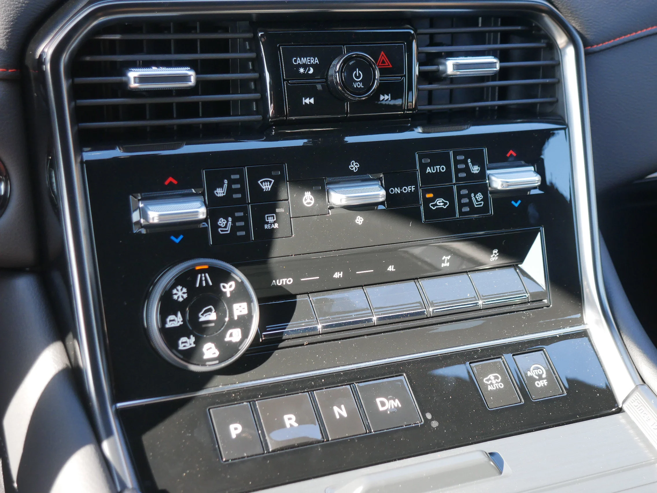 2026 Nissan Armada PRO-4X - Photo 16