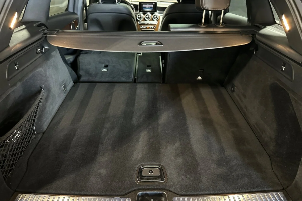 Used 2018 Selenite Grey Metallic Mercedes-Benz GLC 300 image 14