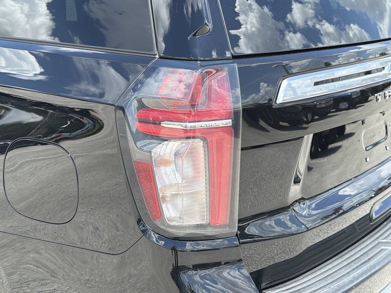 Used 2024 Black Chevrolet High Country image 7
