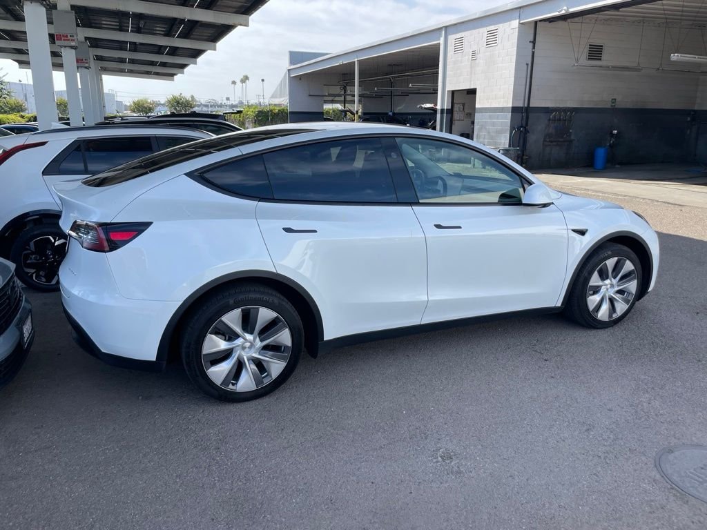 Used 2023 White Tesla Long Range image 23