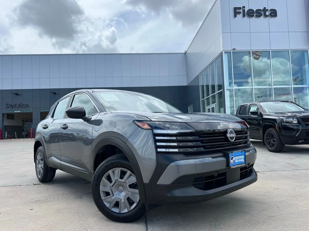 2026 Nissan Kicks 2.0 S's photo