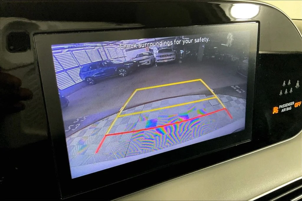 Used 2021 White Hyundai SEL image 21