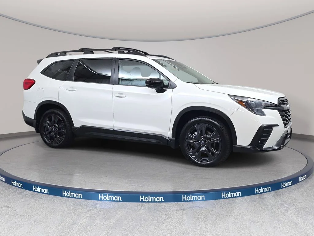 Used 2024 White Subaru Onyx Edition image 4