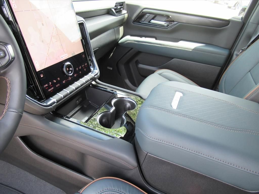 2026 GMC Yukon AT4 - Photo 15