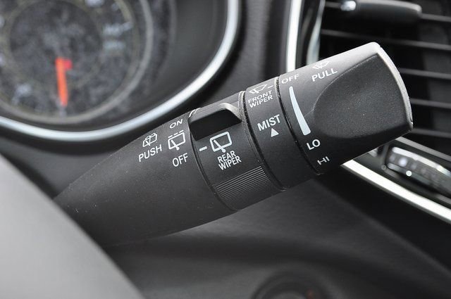 Used 2022 Gray Jeep Limited image 33