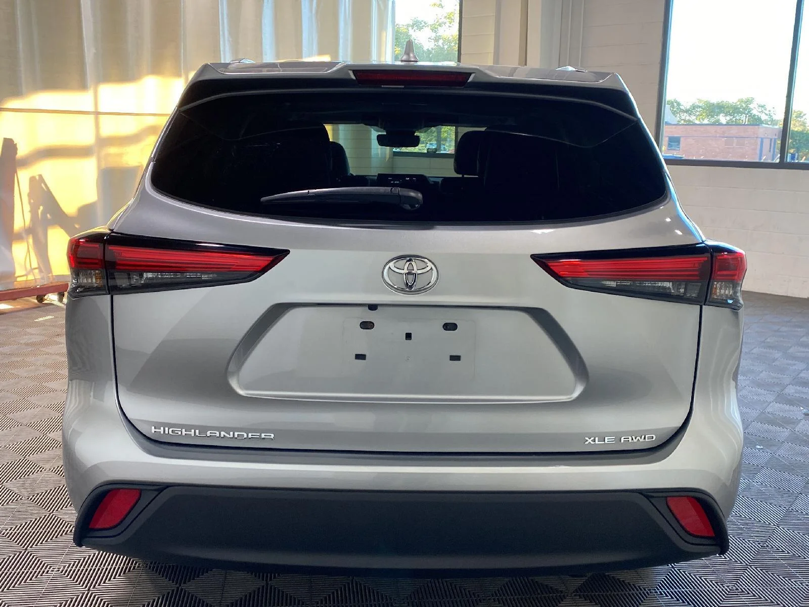 Used 2022 Celestial Silver Metallic Toyota XLE image 4