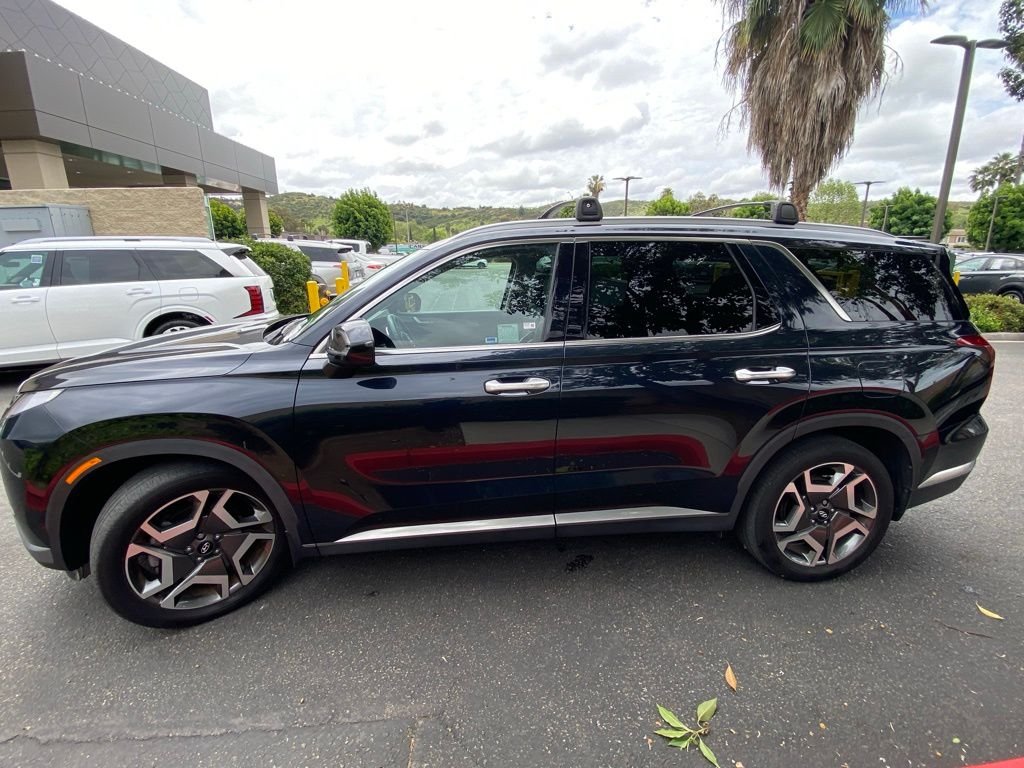 Used 2023 White Hyundai Limited image 4