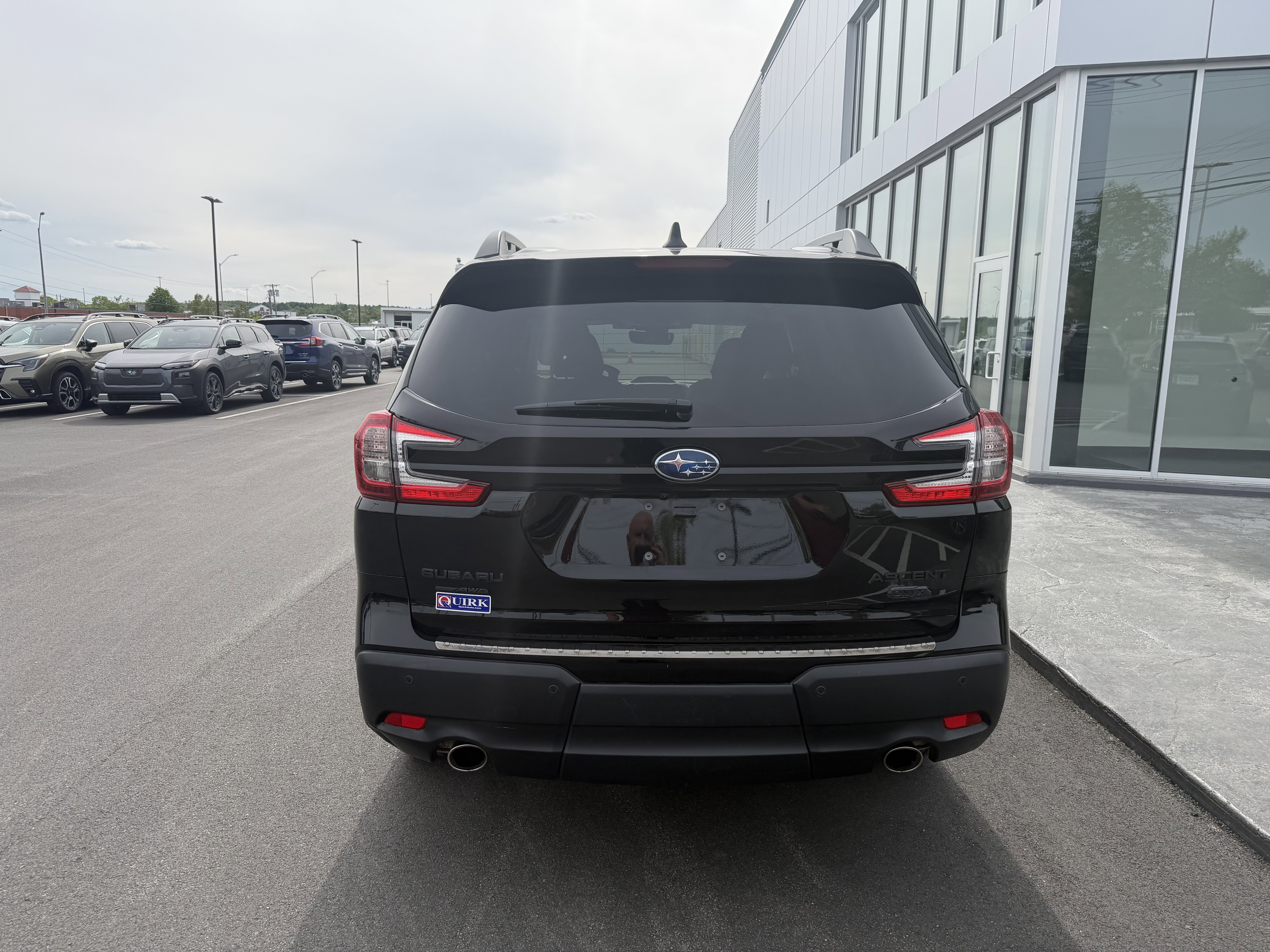 Used 2023 Crystal Black Silica Subaru Onyx Edition Limited image 4